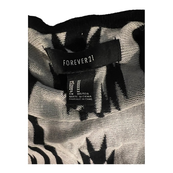 | forever 21 | Black / White Tribal Aztec Open Front Cardigan MED - Picture 6 of 6